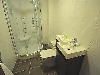 הליפקס The Tower House Hotel